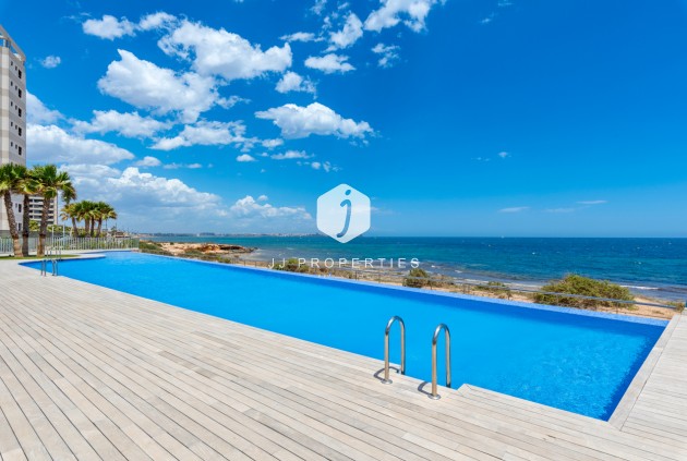 Tweedehands - Appartement / flat -
Punta Prima - Costa Blanca