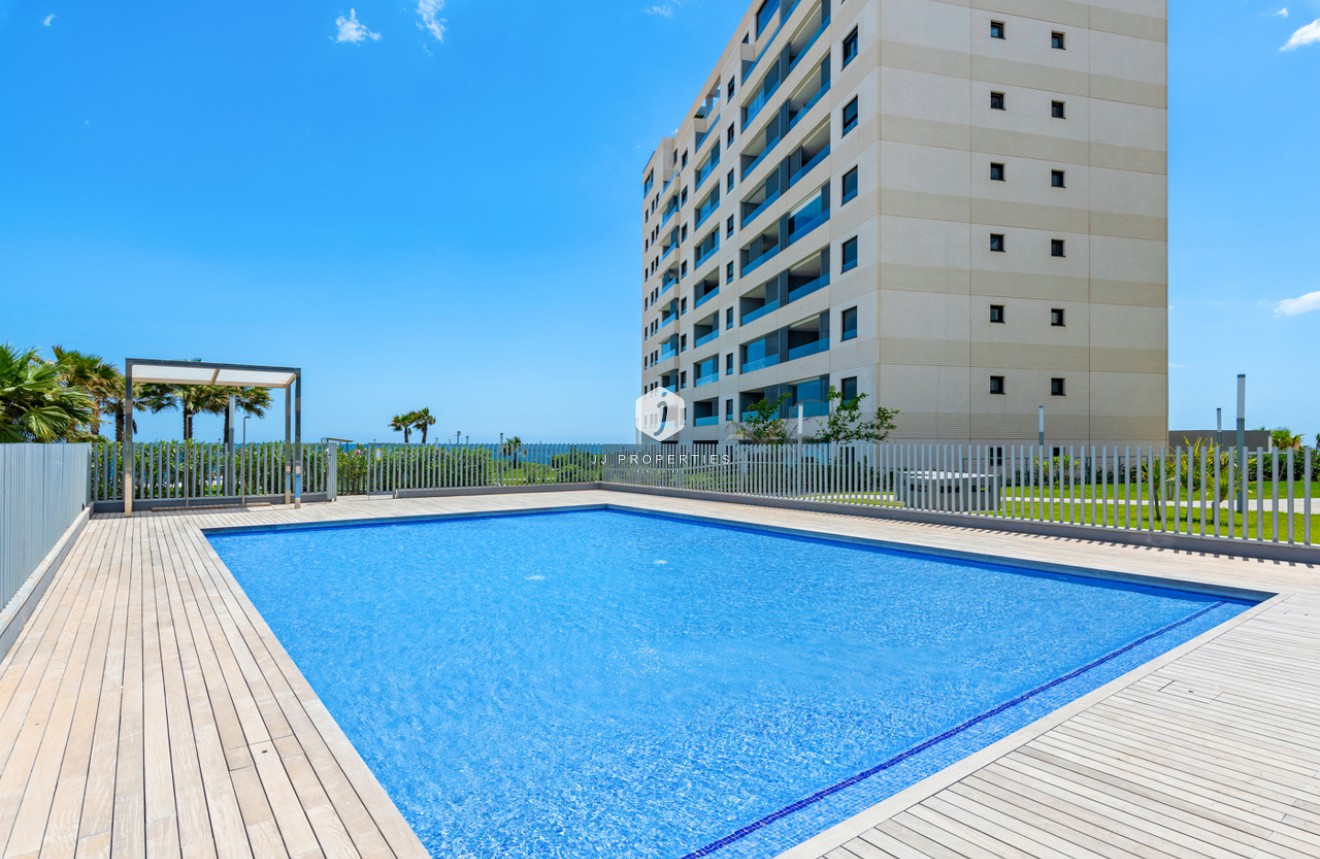 Tweedehands - Appartement / flat -
Punta Prima - Costa Blanca