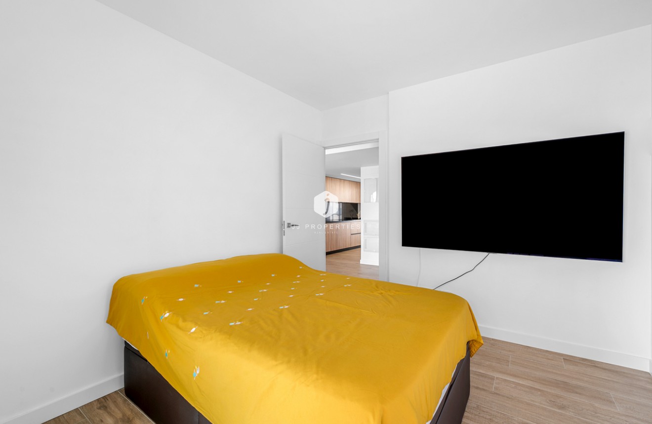 Tweedehands - Appartement / flat -
Punta Prima - Costa Blanca