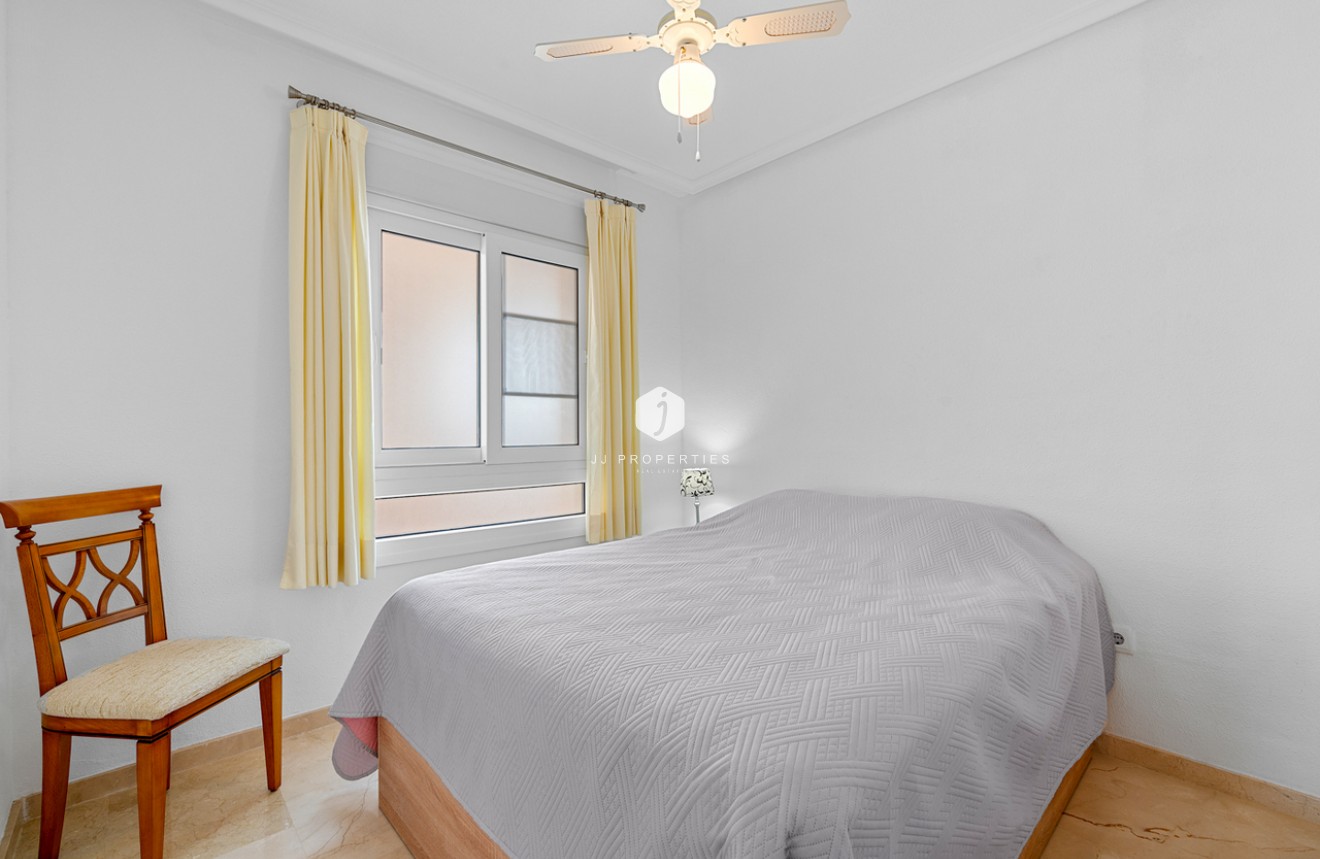 Tweedehands - Appartement / flat -
Playa Flamenca - Costa Blanca