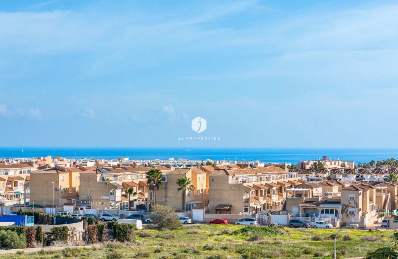 Tweedehands - Appartement / flat -
Playa Flamenca - Costa Blanca