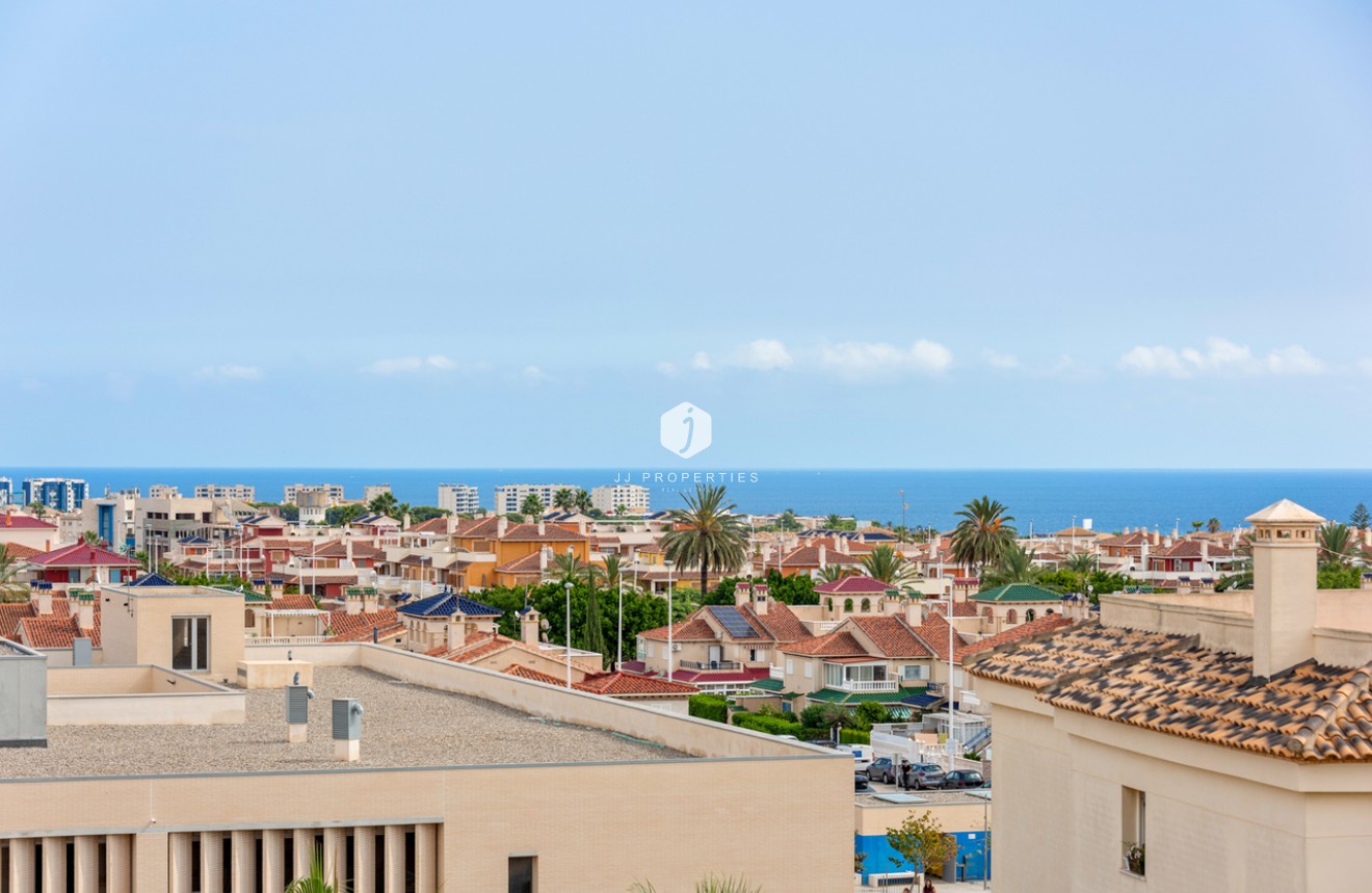 Tweedehands - Appartement / flat -
Playa Flamenca - Costa Blanca