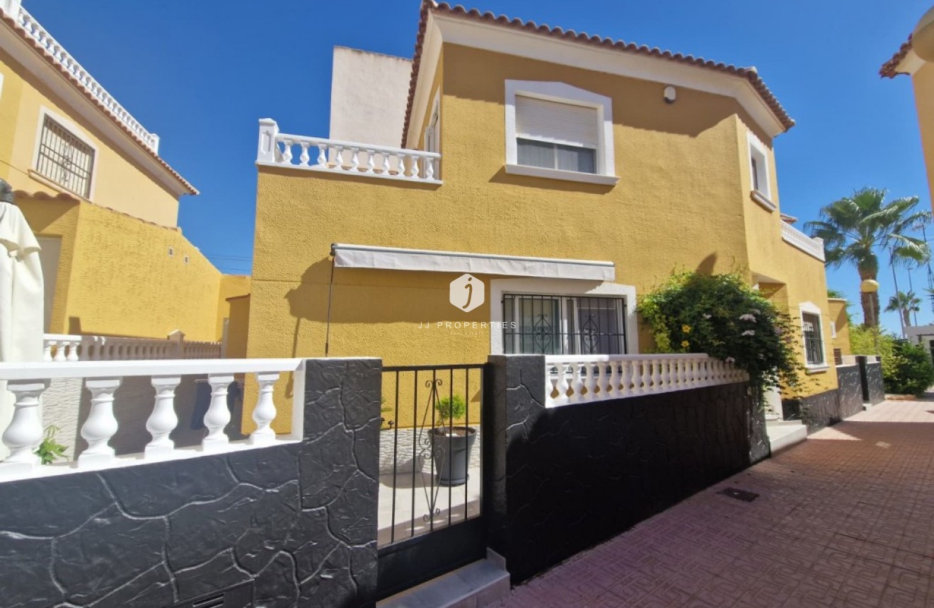 Segunda mano - Duplex -
Playa Flamenca - Costa Blanca