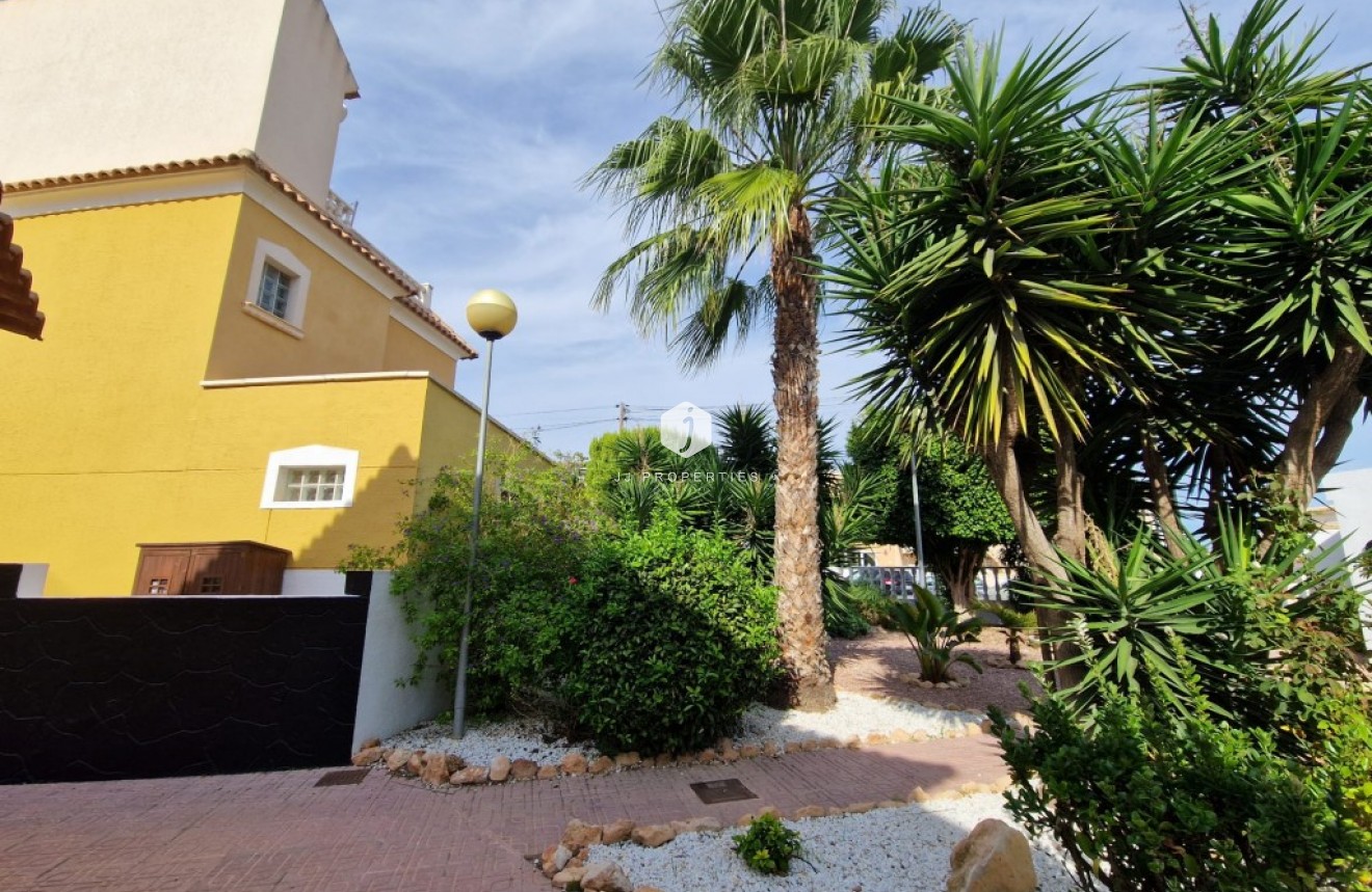 Segunda mano - Duplex -
Playa Flamenca - Costa Blanca