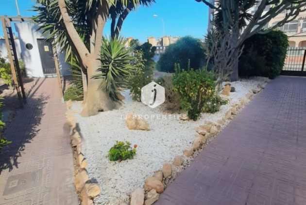 Segunda mano - Duplex -
Playa Flamenca - Costa Blanca