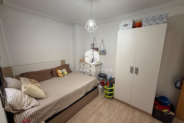 Segunda mano - Apartamento / piso -
Torrevieja - Centro