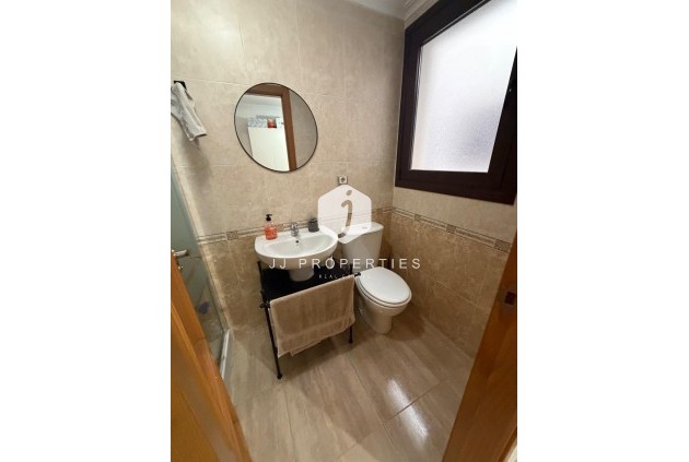 Segunda mano - Apartamento / piso -
Torrevieja - Centro