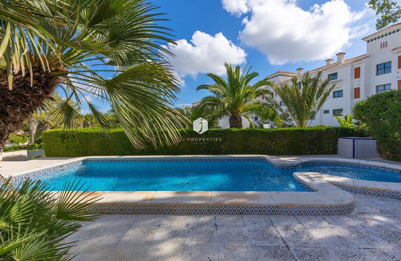 Segunda mano - Villa -
Orihuela Costa - Costa Blanca