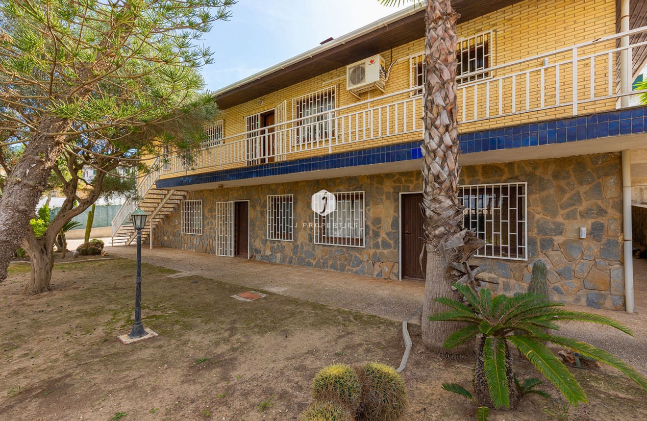 Segunda mano - Villa -
Orihuela Costa - Costa Blanca