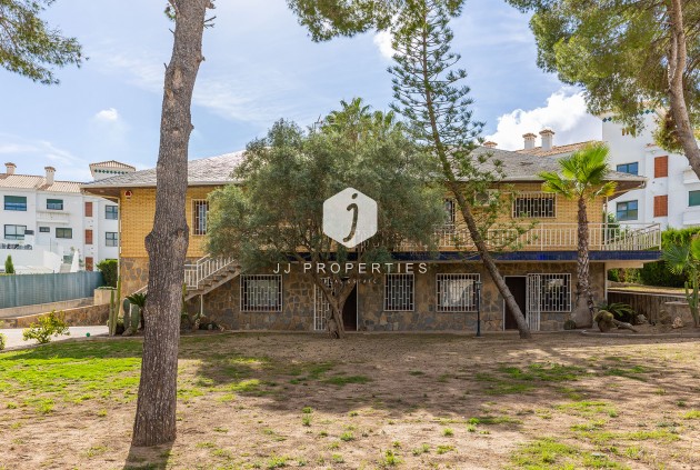 Segunda mano - Villa -
Orihuela Costa - Costa Blanca