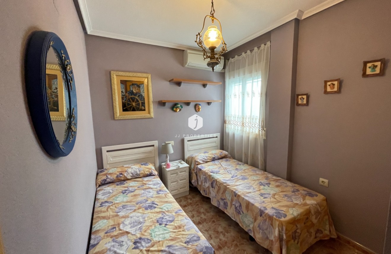 Segunda mano - Apartamento / piso -
La Mata - Costa Blanca