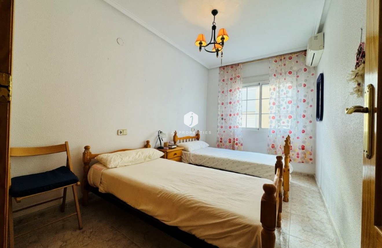 Segunda mano - Apartamento / piso -
La Mata - Costa Blanca