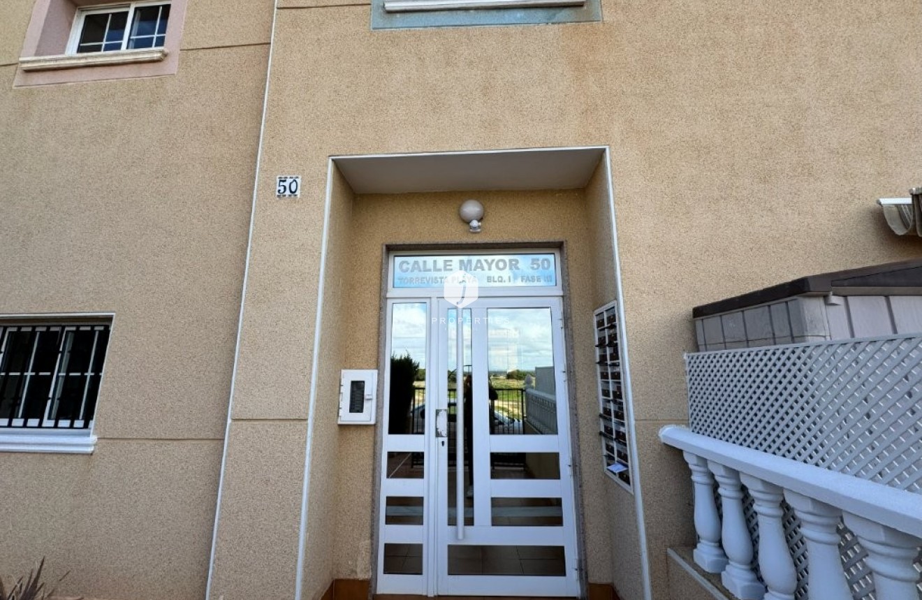 Segunda mano - Apartamento / piso -
La Mata - Costa Blanca