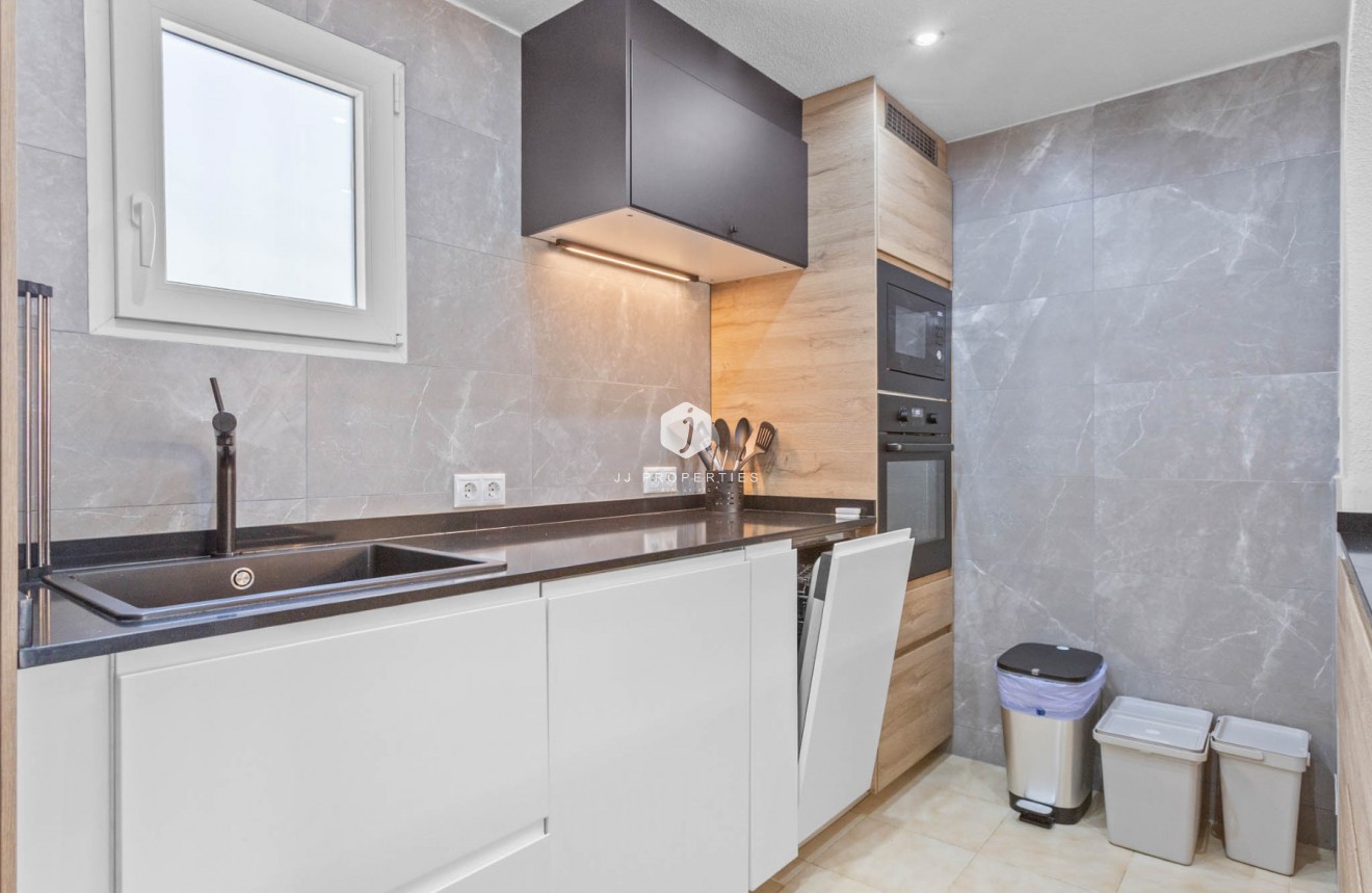 Segunda mano - Bungalow -
Torrevieja - Costa Blanca