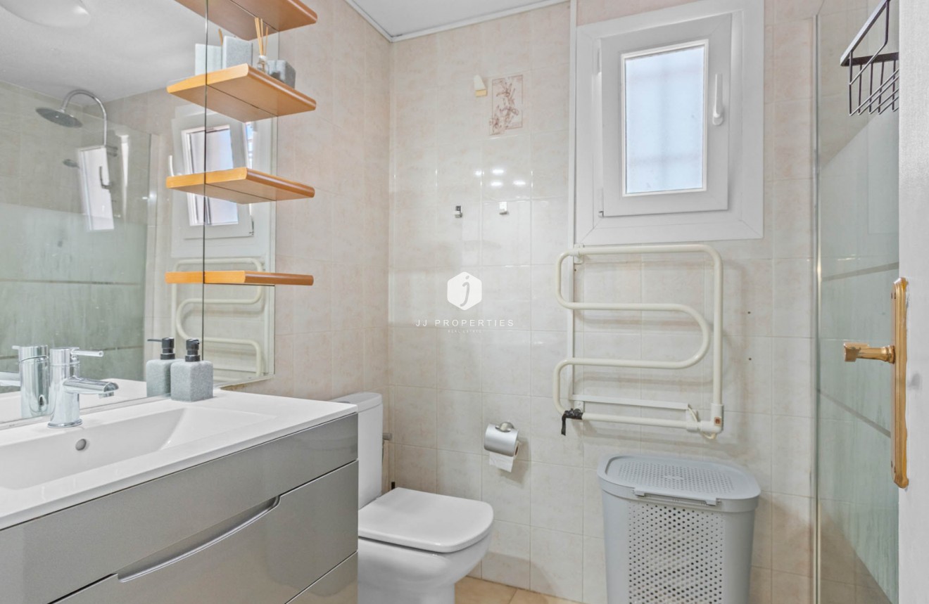 Segunda mano - Bungalow -
Torrevieja - Costa Blanca