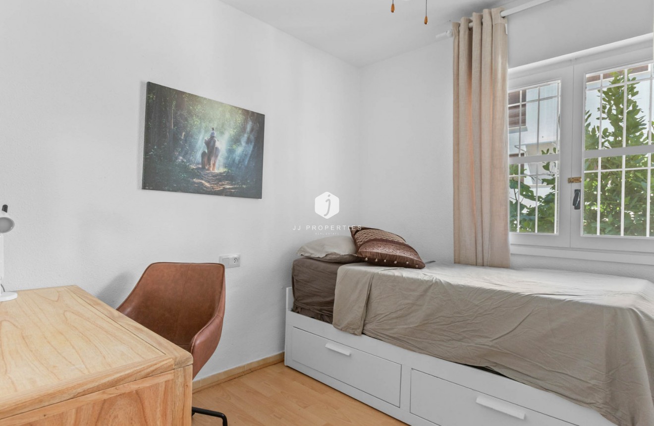 Segunda mano - Bungalow -
Torrevieja - Costa Blanca