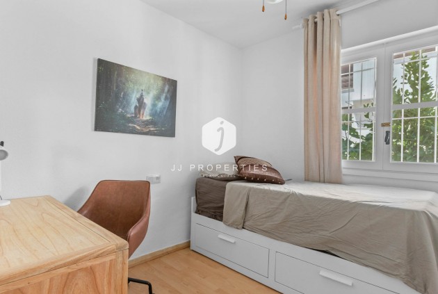 Segunda mano - Bungalow -
Torrevieja - Costa Blanca