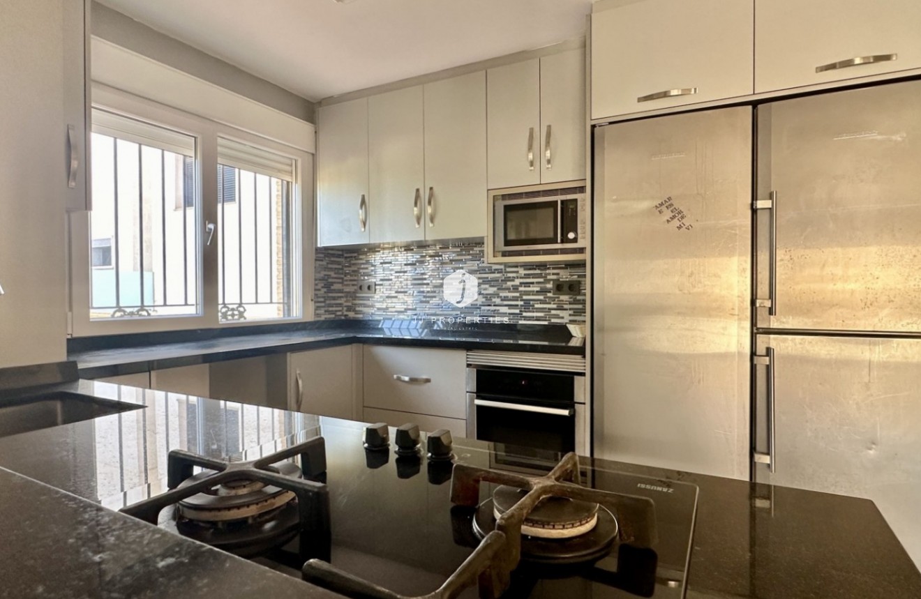 D'occasion - Villa -
Orihuela Costa - Costa Blanca