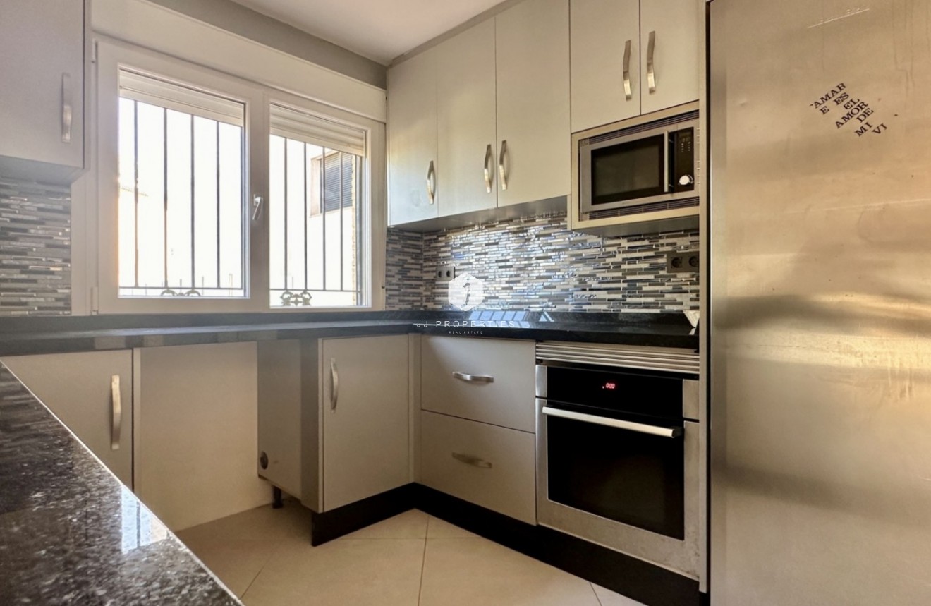 D'occasion - Villa -
Orihuela Costa - Costa Blanca