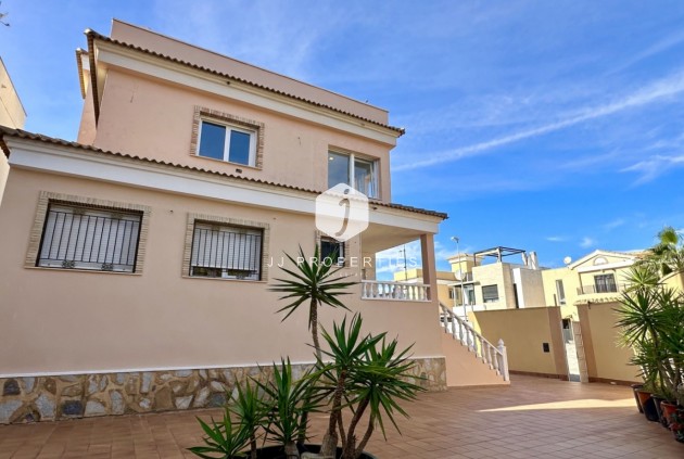 D'occasion - Villa -
Orihuela Costa - Costa Blanca