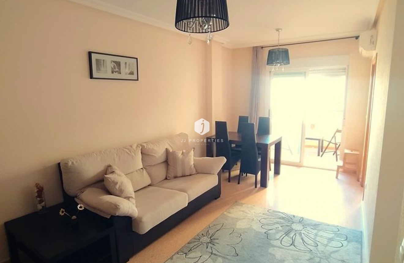 Segunda mano - Apartamento / piso -
Torrevieja - CENTRO CASCO URBANO