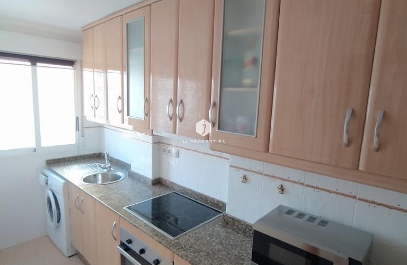 Segunda mano - Apartamento / piso -
Torrevieja - CENTRO CASCO URBANO