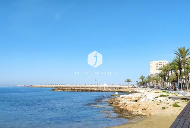 Segunda mano - Apartamento / piso -
Torrevieja - CENTRO CASCO URBANO