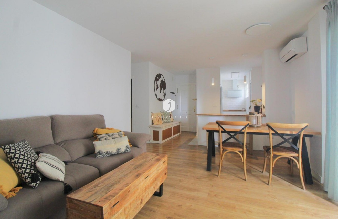 D'occasion - Appartement -
Torrevieja - Costa Blanca