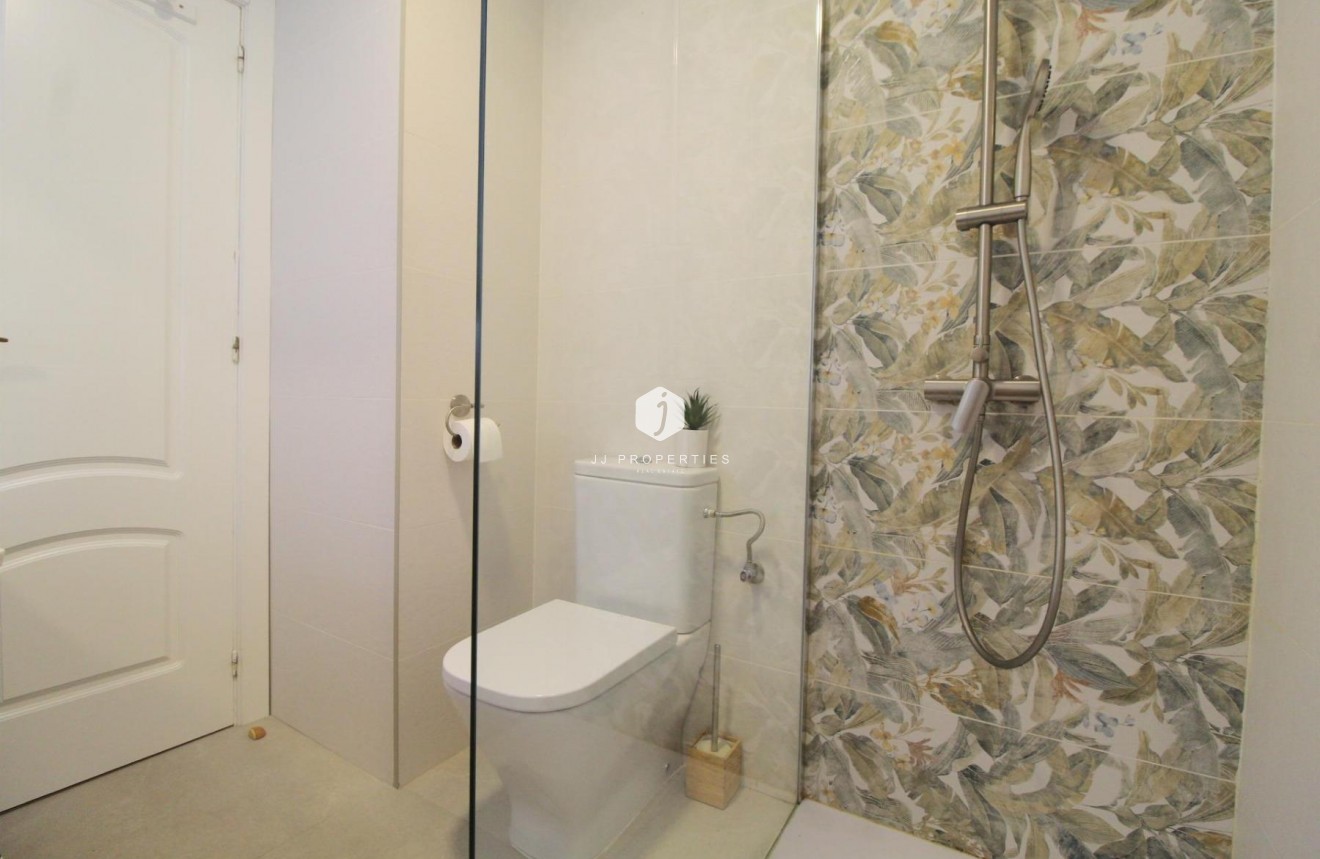 D'occasion - Appartement -
Torrevieja - Costa Blanca