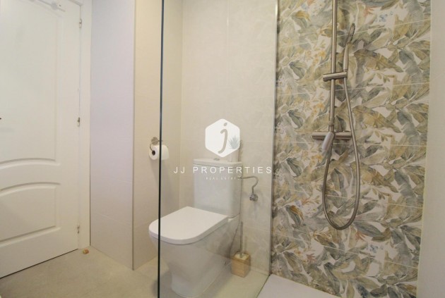 D'occasion - Appartement -
Torrevieja - Costa Blanca