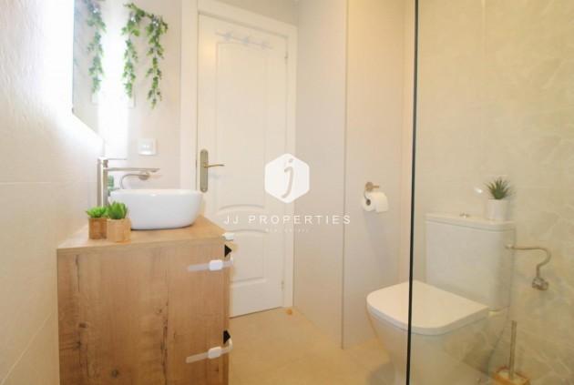 D'occasion - Appartement -
Torrevieja - Costa Blanca