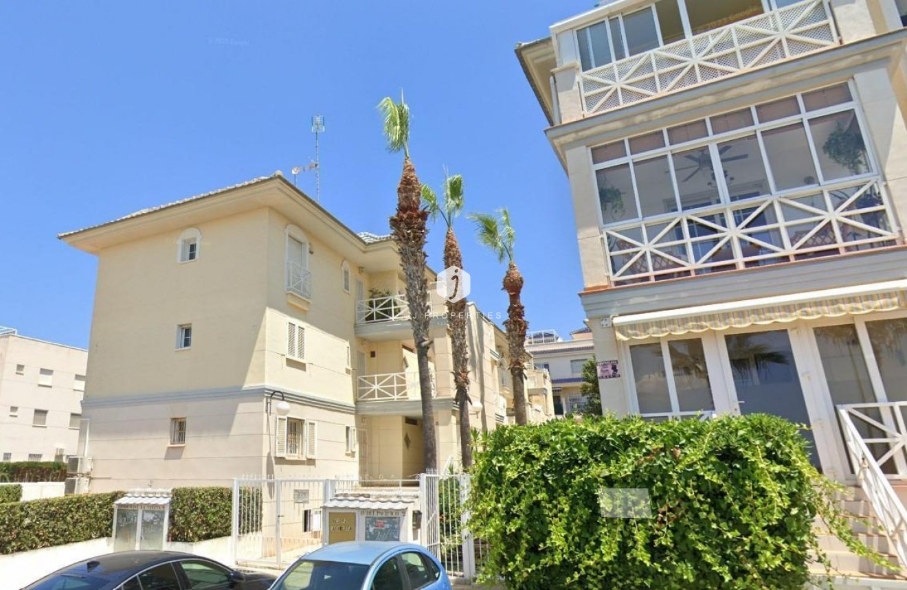 D'occasion - Appartement -
Torrevieja - Costa Blanca