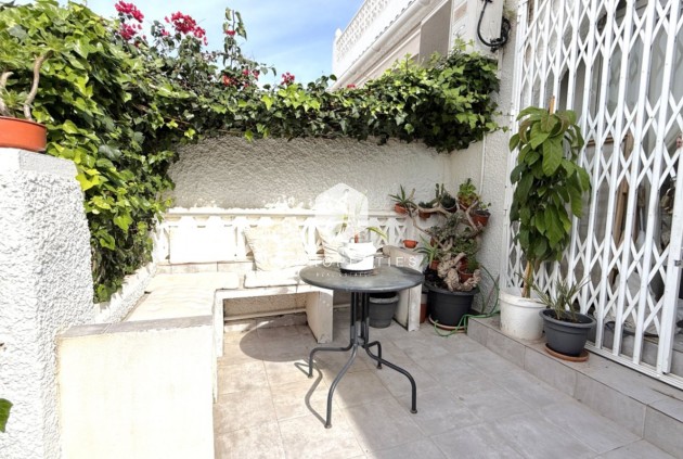 Segunda mano - Bungalow -
Torrevieja - Costa Blanca