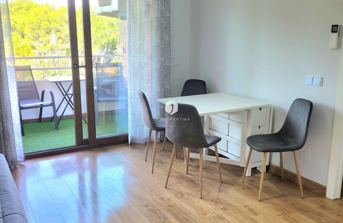 D'occasion - Appartement -
Torrevieja - Acequion