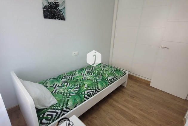 D'occasion - Appartement -
Torrevieja - Acequion