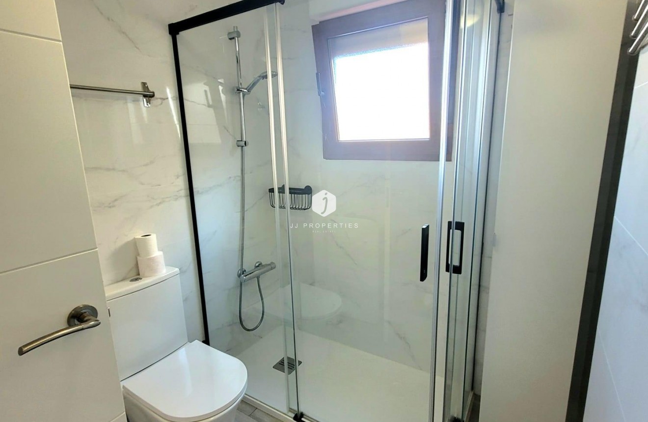 D'occasion - Appartement -
Torrevieja - Acequion