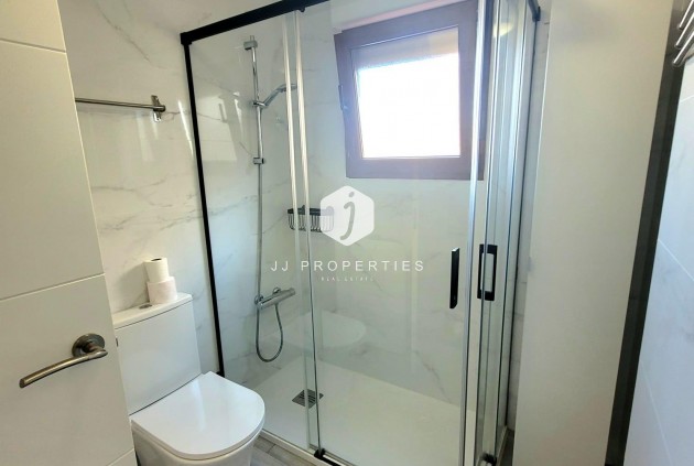 D'occasion - Appartement -
Torrevieja - Acequion