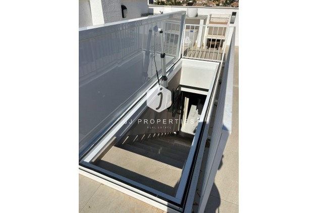 Segunda mano - Ático -
Orihuela Costa - Playa Flamenca