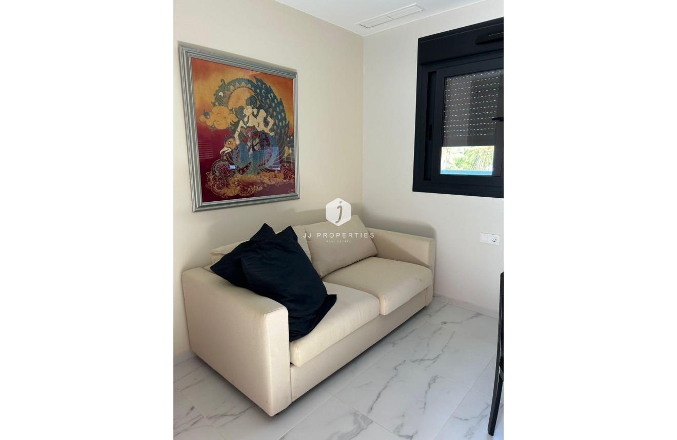 Segunda mano - Ático -
Orihuela Costa - Playa Flamenca