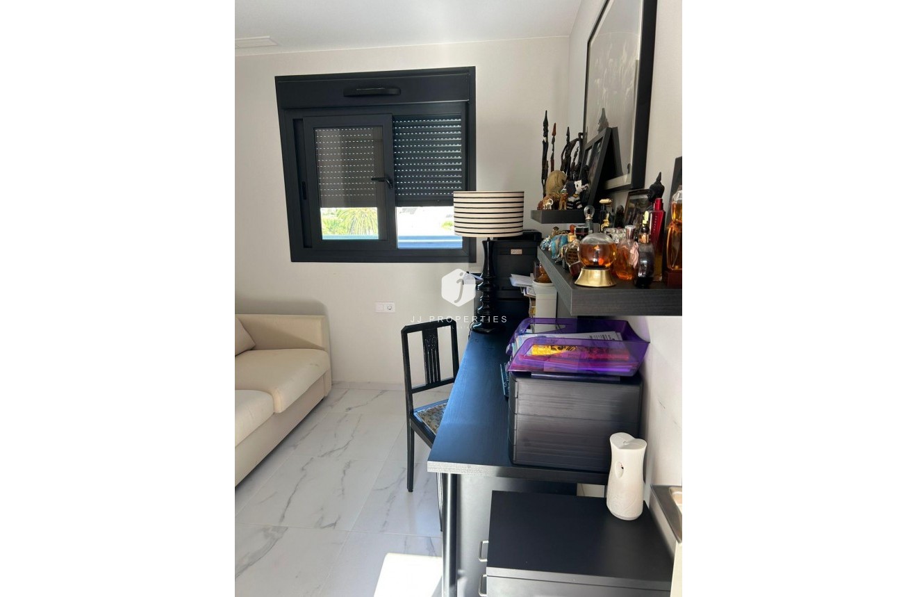 Segunda mano - Ático -
Orihuela Costa - Playa Flamenca