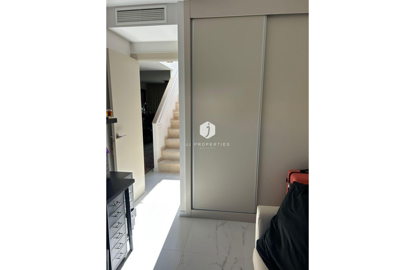 Segunda mano - Ático -
Orihuela Costa - Playa Flamenca