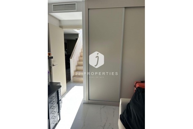 Segunda mano - Ático -
Orihuela Costa - Playa Flamenca