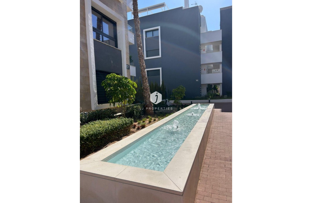 Segunda mano - Ático -
Orihuela Costa - Playa Flamenca