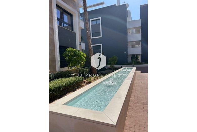 Segunda mano - Ático -
Orihuela Costa - Playa Flamenca