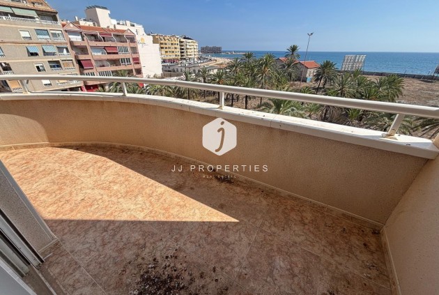 D'occasion - Appartement -
Torrevieja - Playa del Cura