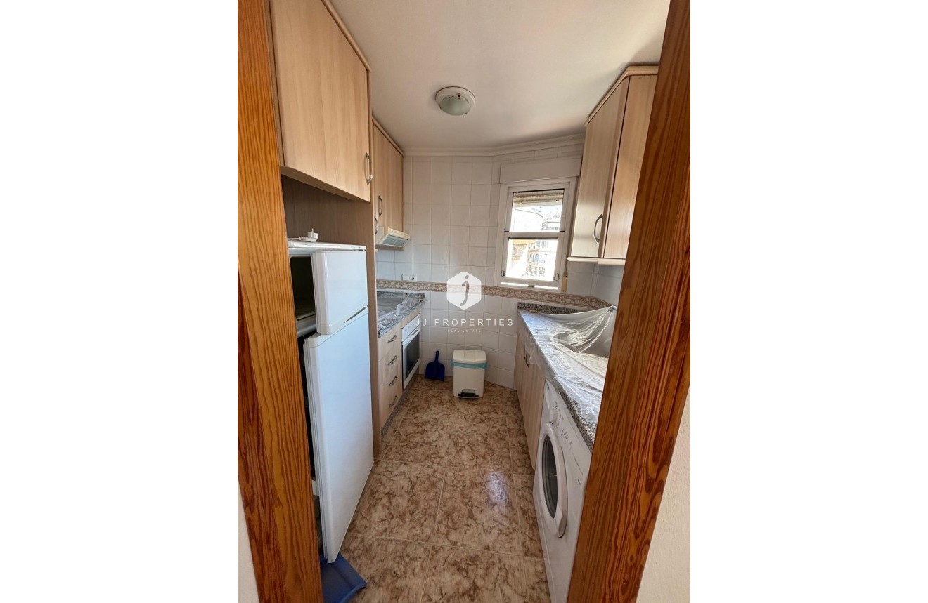 D'occasion - Appartement -
Torrevieja - Playa del Cura