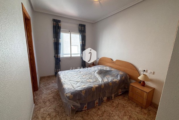 D'occasion - Appartement -
Torrevieja - Playa del Cura
