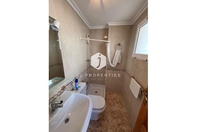 D'occasion - Appartement -
Torrevieja - Playa del Cura