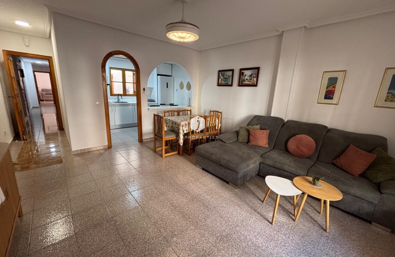 Tweedehands - Appartement / flat -
Torrevieja - Los Frutales