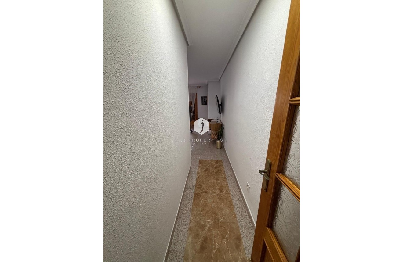 Tweedehands - Appartement / flat -
Torrevieja - Los Frutales